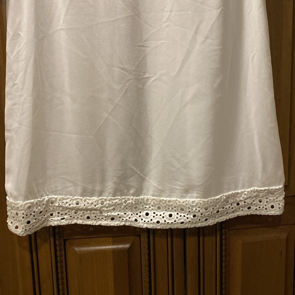 Michael Kors Sheer Top with Eyelet Trim Size Small - Picture 3 of 6